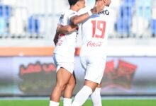 لاعبي الزمالك عبدالله السعيد وخوان بيزيرا