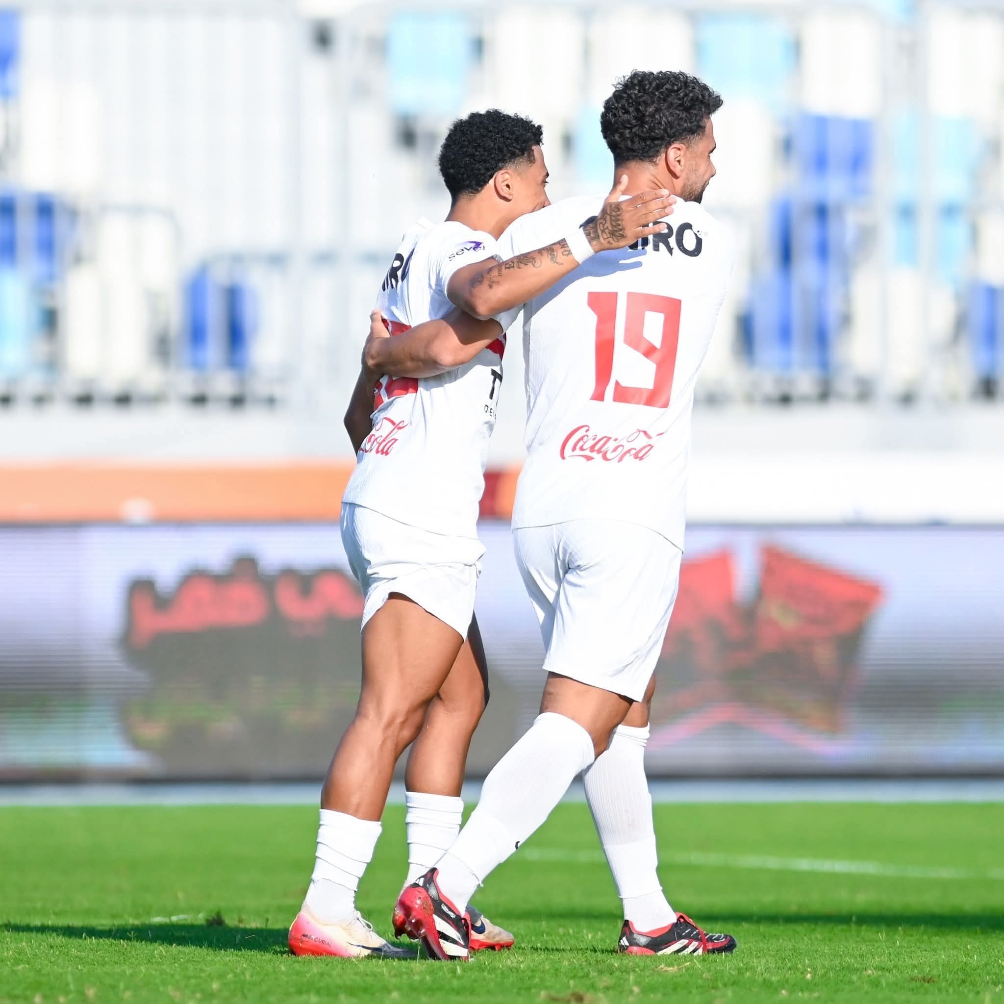 لاعبي الزمالك عبدالله السعيد وخوان بيزيرا