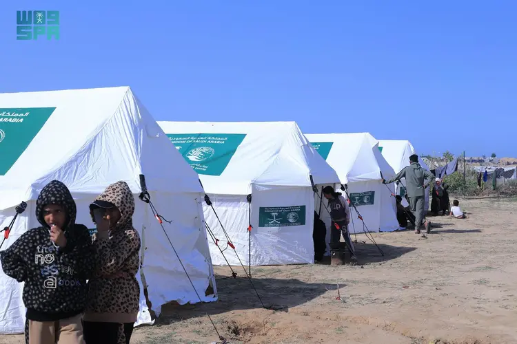 مخيمات الملك سلمان للإغاثة للنازحين بخان يونس