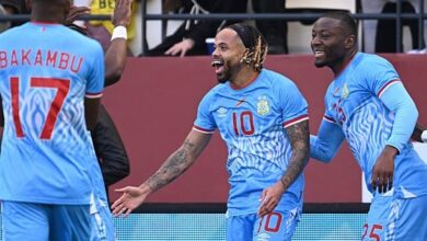لاعب منتخب الكونغو يحتفلون بالهدف