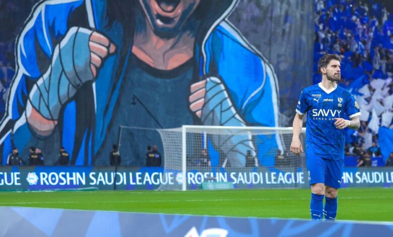 تيفو جماهير الهلال أمام النصر