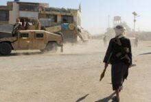 مقاتلون من طالبان علي حدود افغانستان