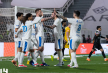 لاعبي الهلال يحتفلون بالهدف