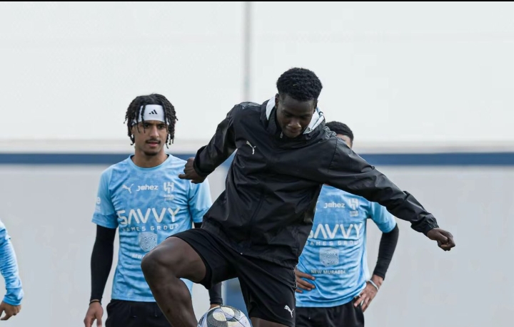 المهاجم النيجيري أحمد حمزة