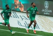 إيفان توني يحتفل بهدفه في مرمي الاتحاد