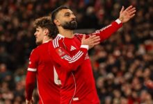محمد صلاح يحتفل بالهدف