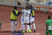 لاعبي الهلال يحتفلون بالهدف