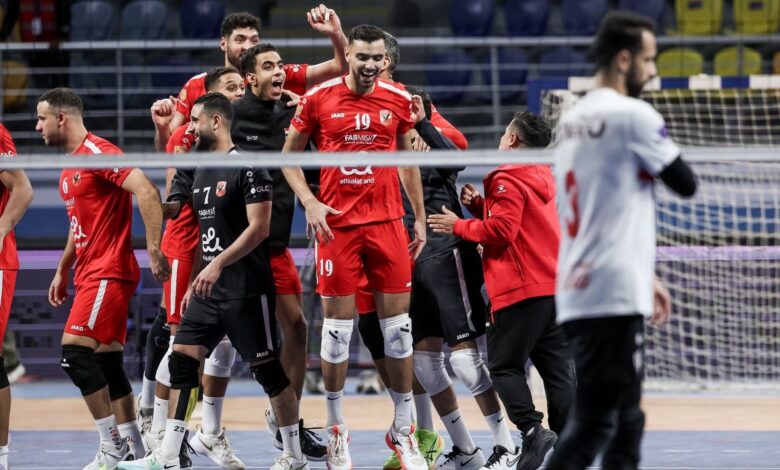 لاعبي الاهلي يحتفلون بالفوز