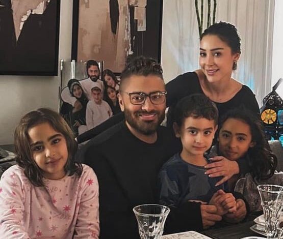 تامر حسني واسرته