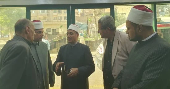 وفد من الازهر الشريف في زيارة التلاميد